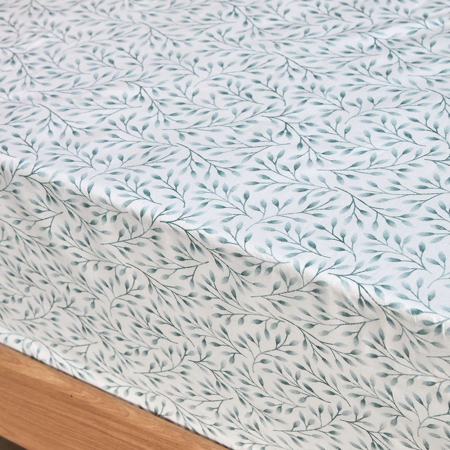 Простыня на резинке Foglio, голубая - фото № 2