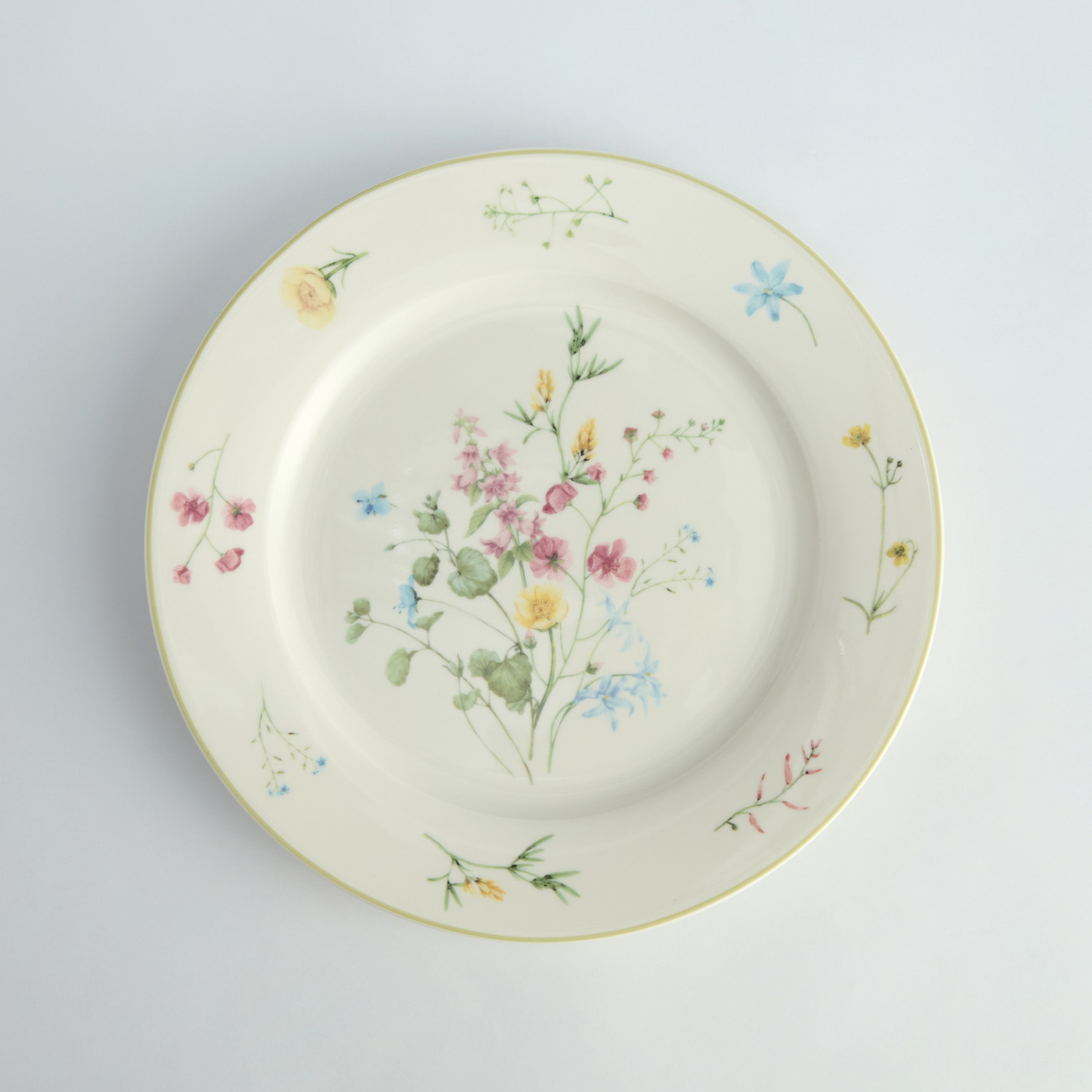 Тарелка Esselva I