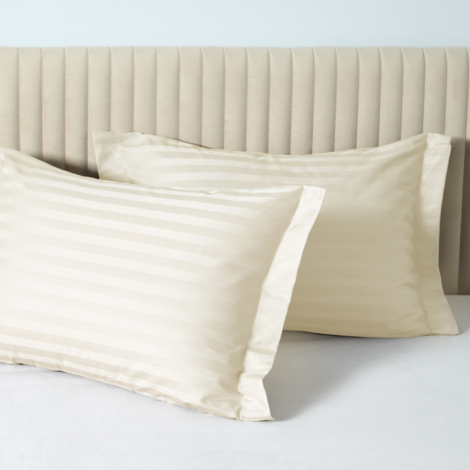 Комплект наволочек Ecru с ушками, страйп-сатин 40156