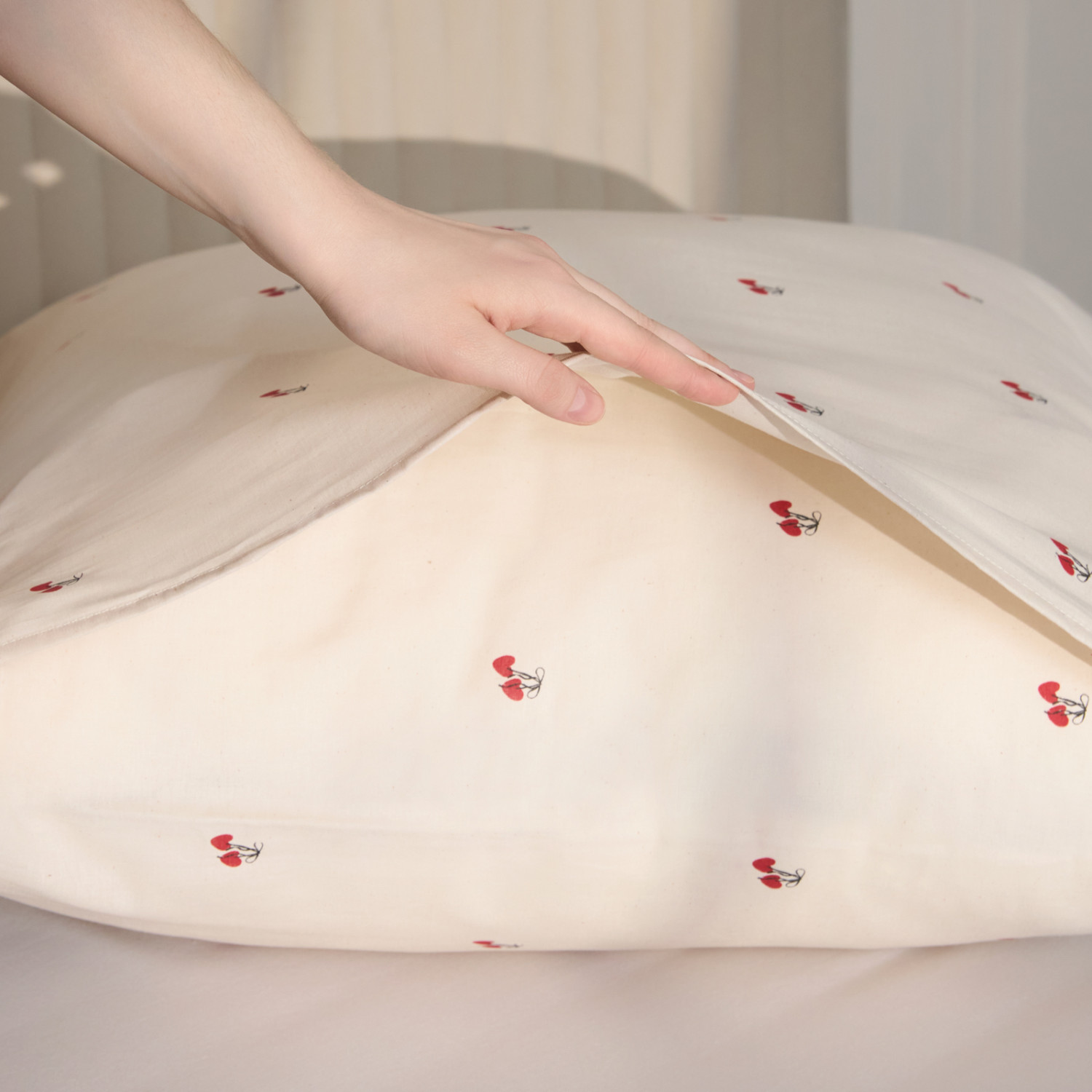 Комплект наволочек Вишневое сердце/Cherry heart - фото № 5