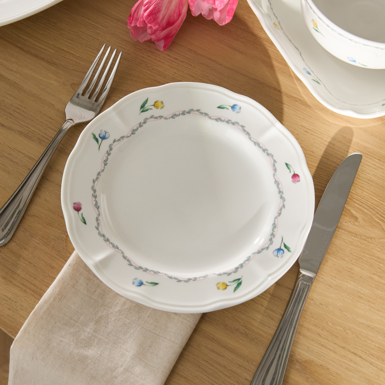 Тарелка Tulipanato