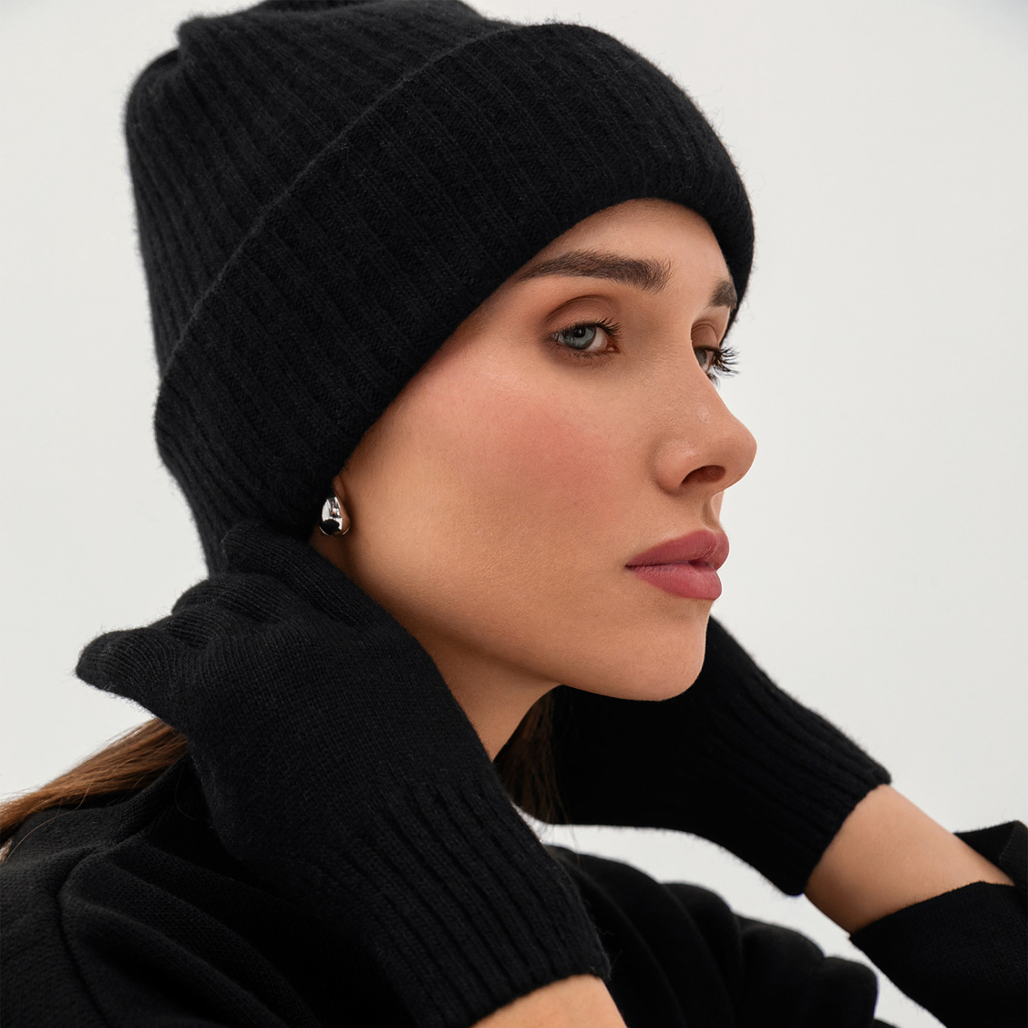 Перчатки Mont blanc, черные - фото № 2