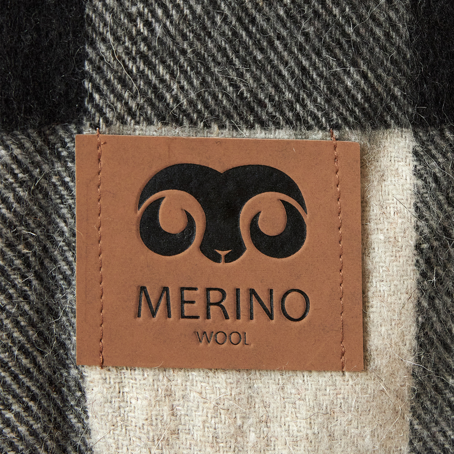 Плед Lana caliente, черно-белый - фото № 6