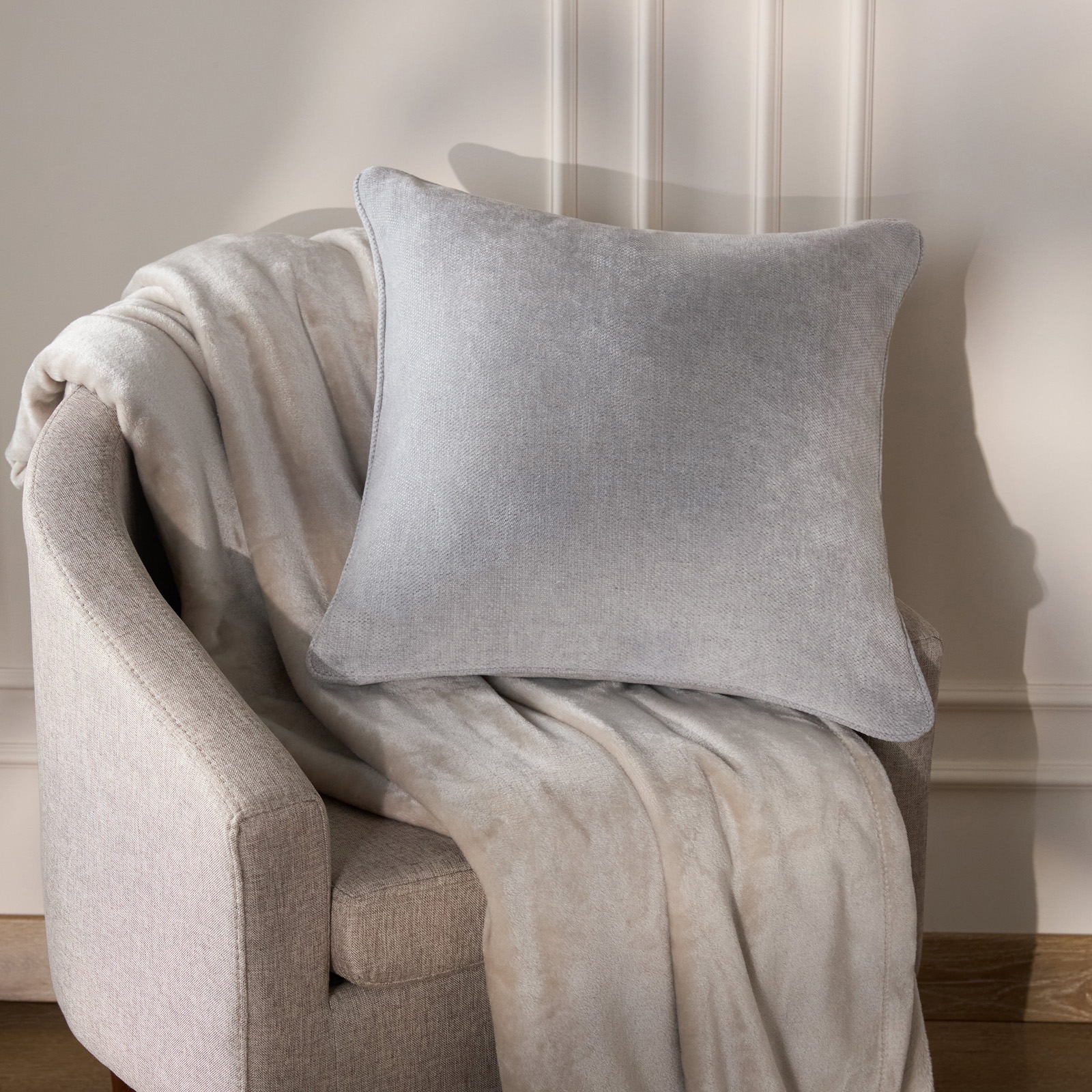 Подушка декоративная Грациэлла/Graziella, серая