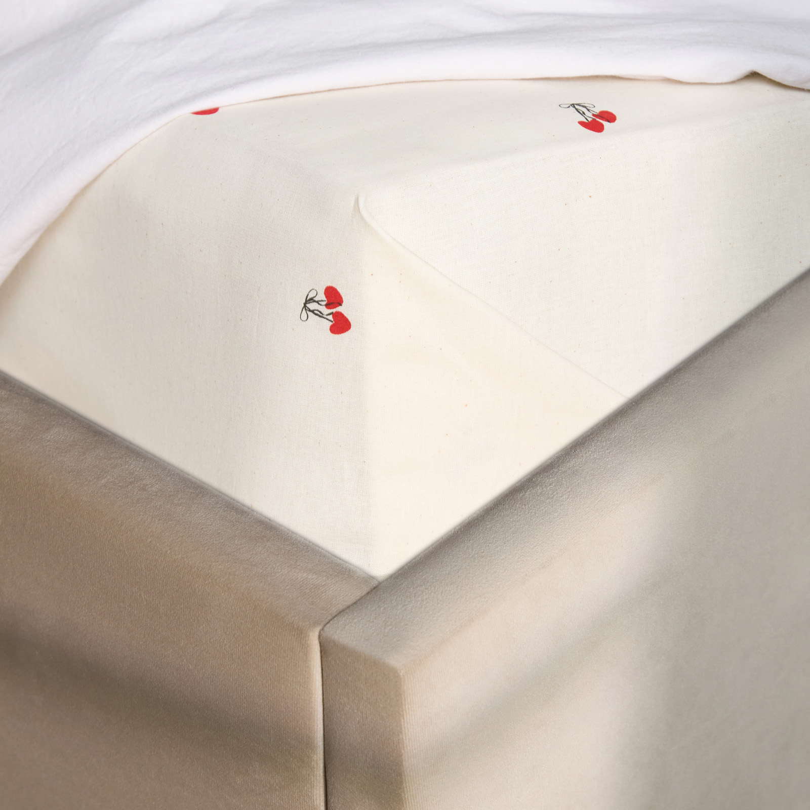 Простыня Вишневое сердце/Cherry heart