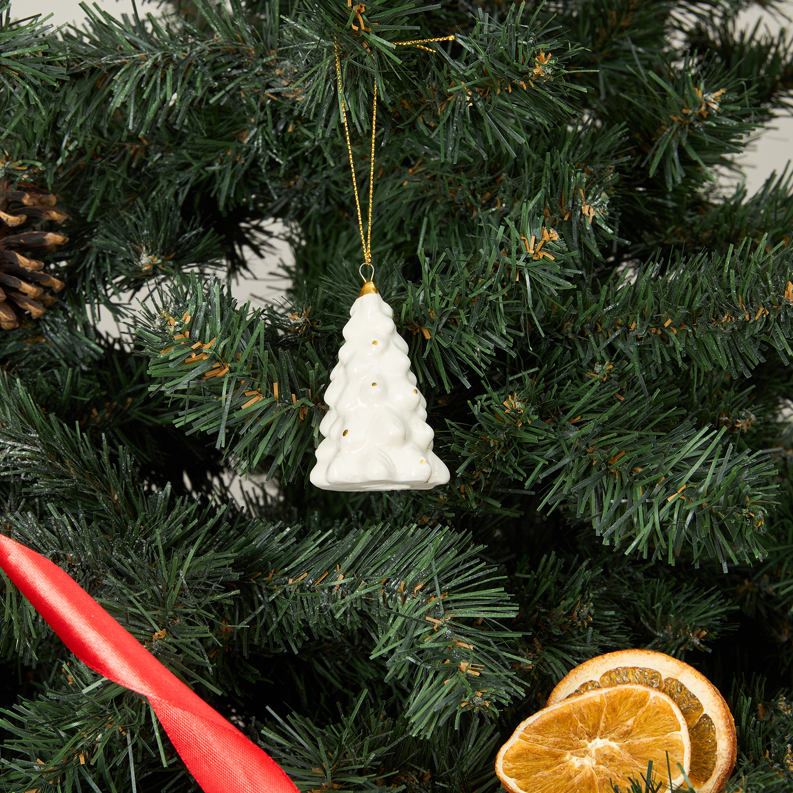 Елочная игрушка Золотая ель/Golden Fir