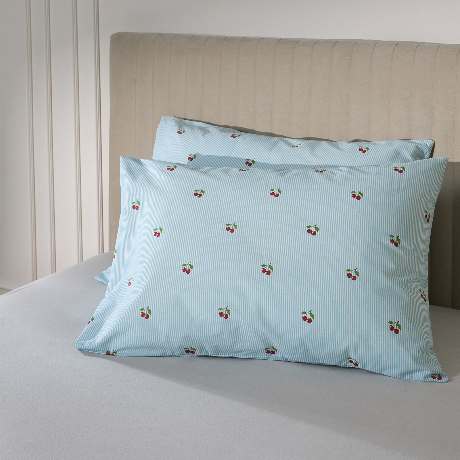 Комплект наволочек Вишневая полоска/Cherry stripe