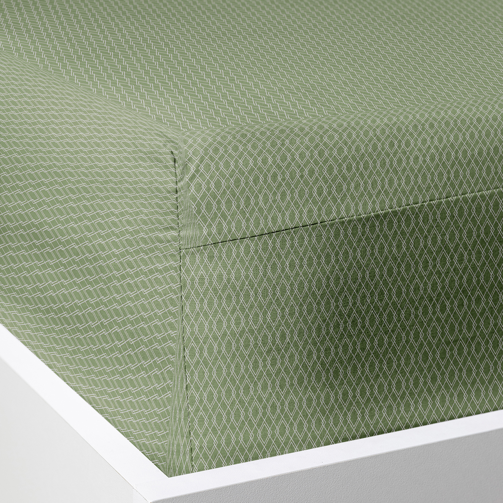 Простыня на резинке Зеленое яблоко/Green apple I