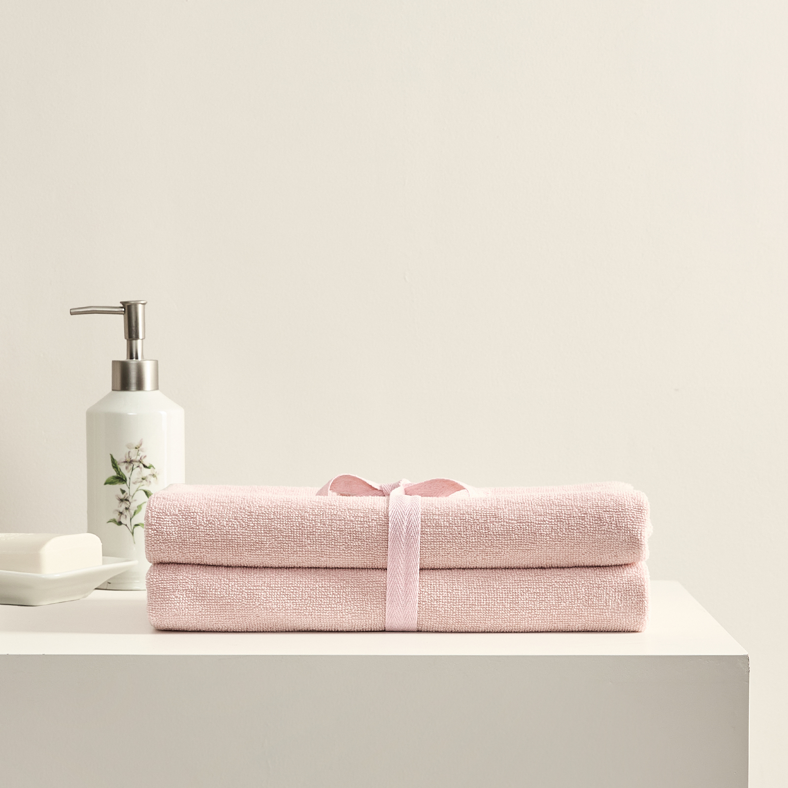 Комплект махровых полотенец Annette, розовый туалет округлый с сеткой 33 5 х 25 х 6 см голубой розовый