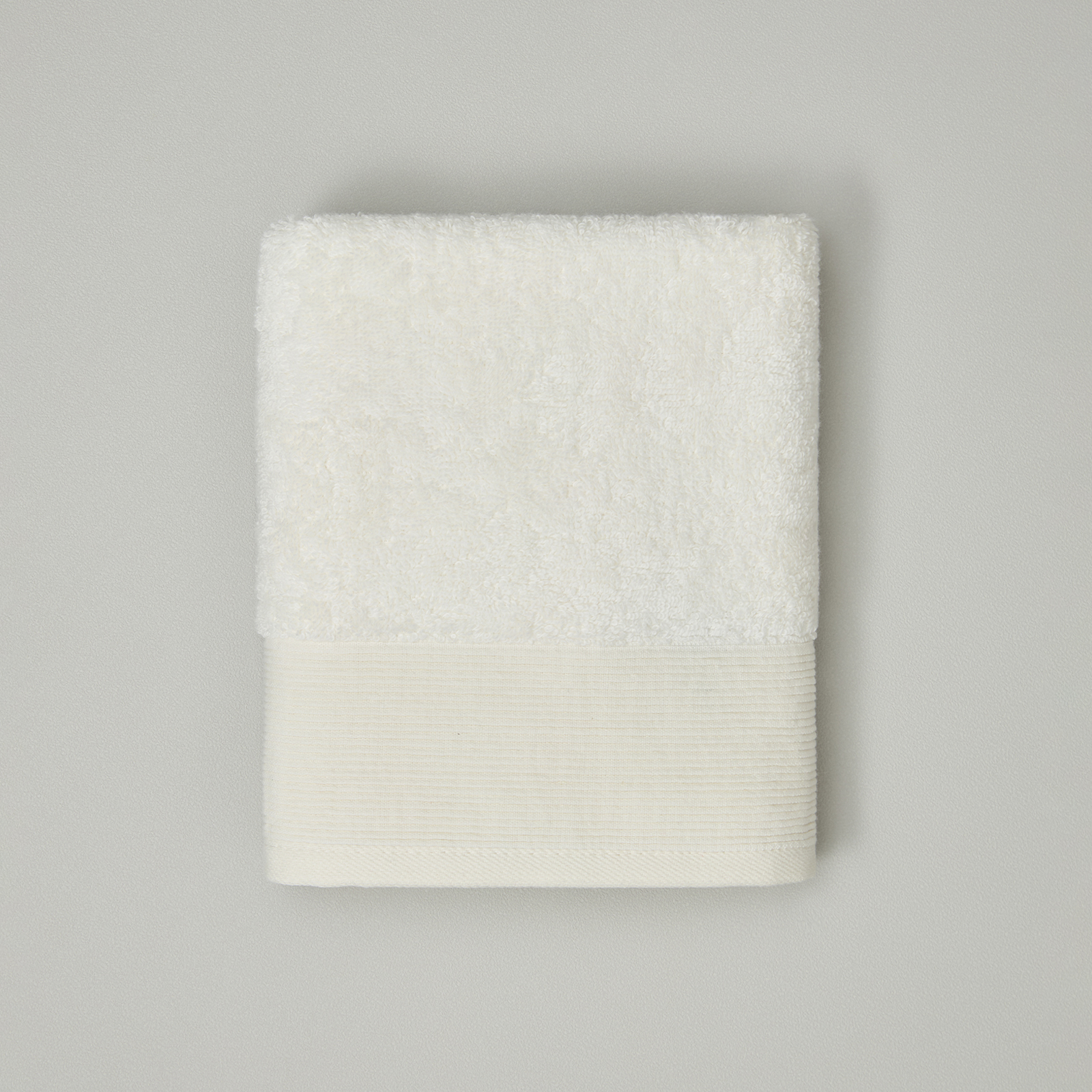 Полотенце махровое Мех/Peloso, белое