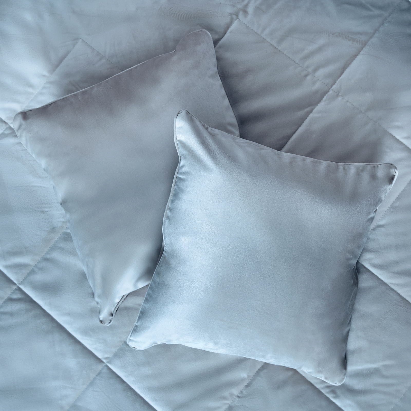 Подушка декоративная Vellut, голубая подушка декоративная сiniglia голубая