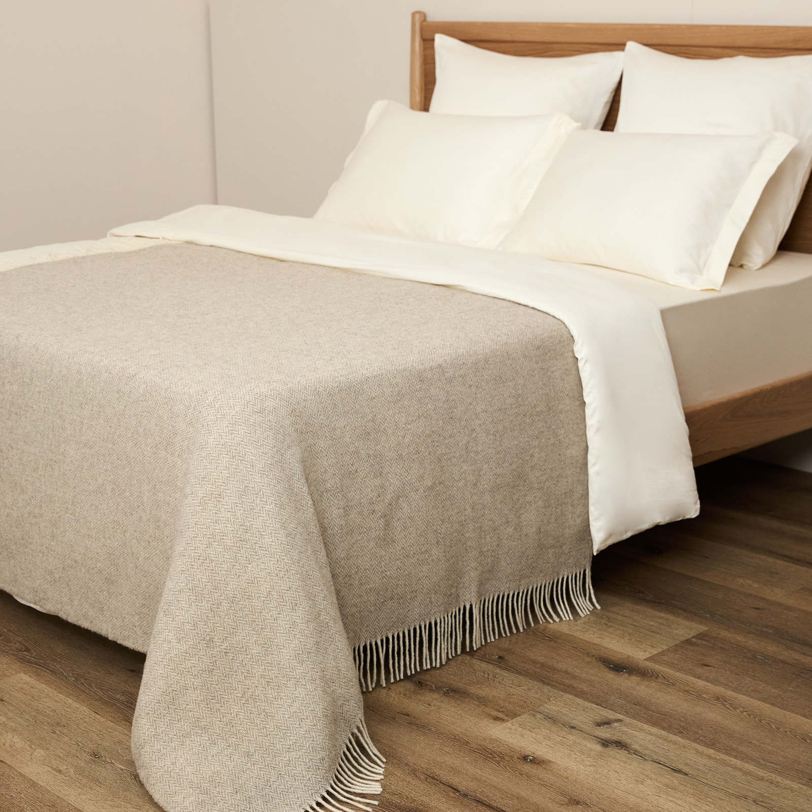 Плед Treccia, бежевый мягкая интерьерная кровать стефани 1400 п м ткань бежевый