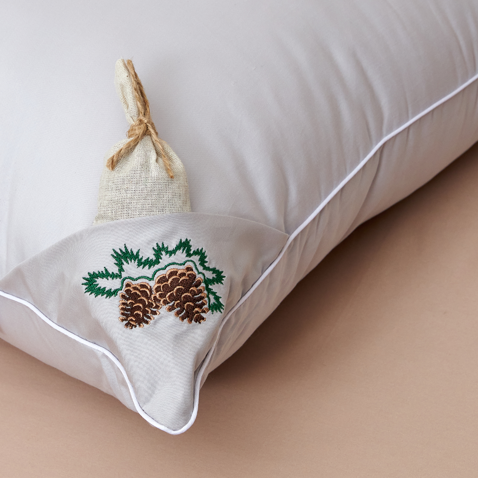 Подушка с кантом Forza di cedro CozyHome, цвет серебристо-серый, размер 68х68 - фото 2
