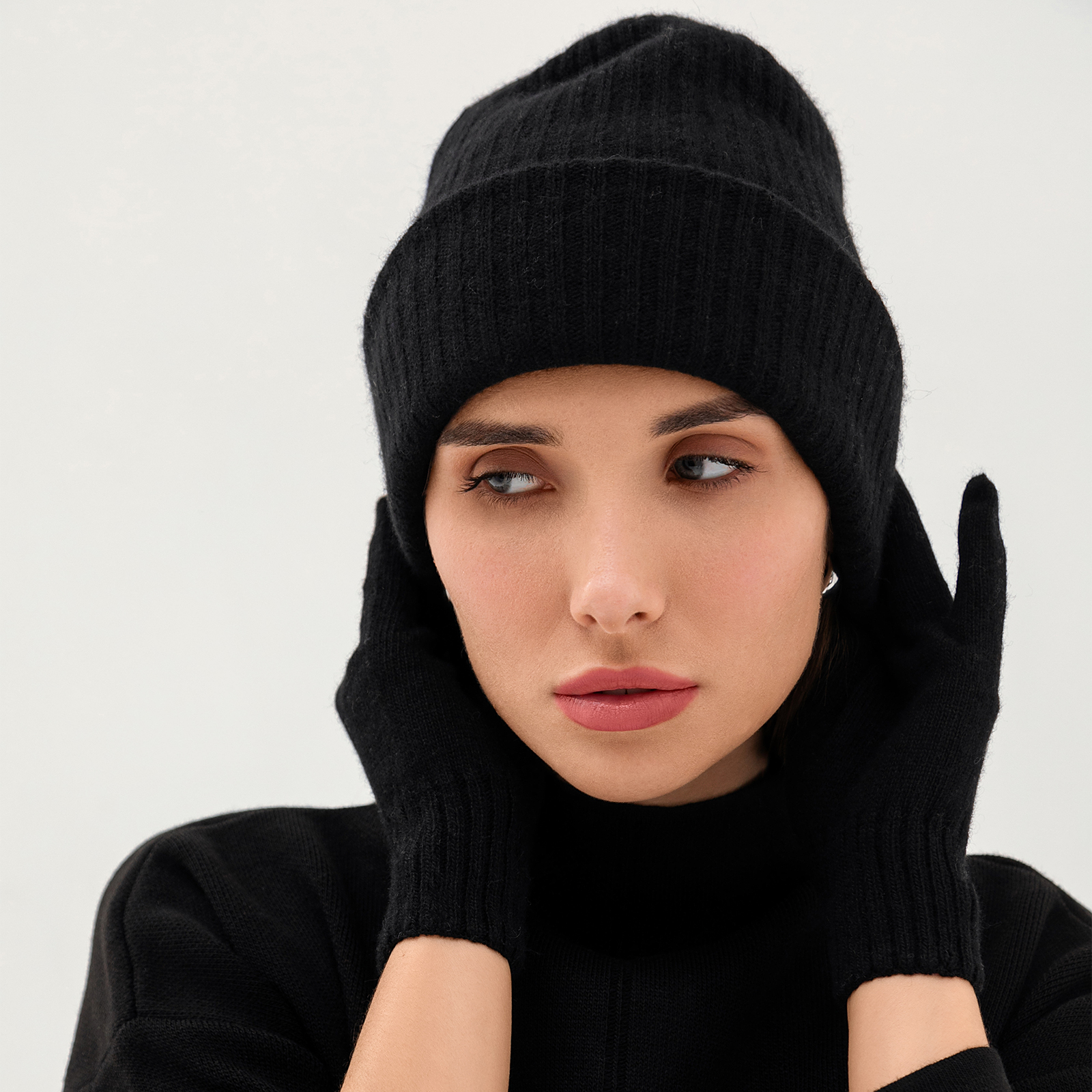 Перчатки Монблан/Mont Blanc, черные