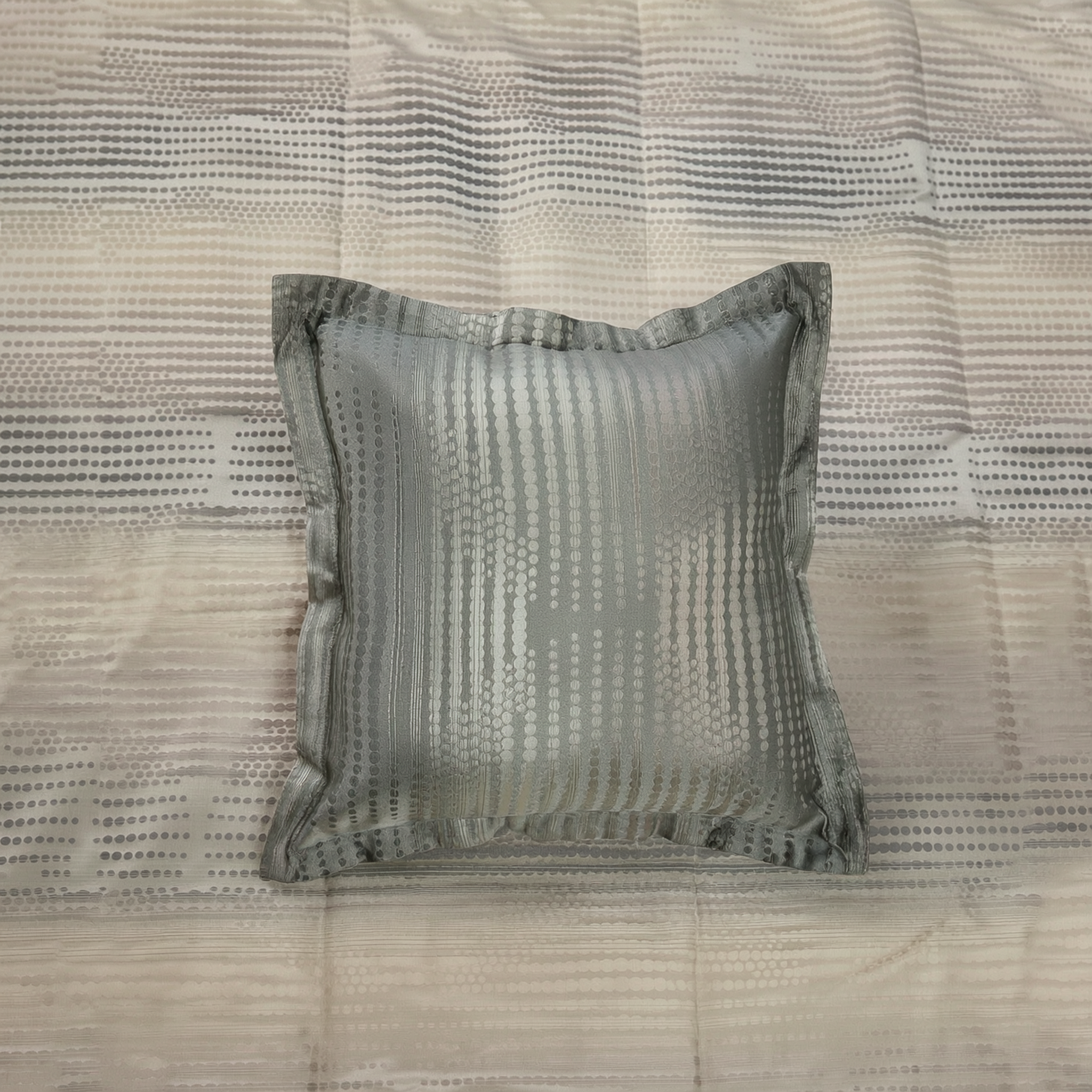 Подушка декоративная Волны/Onde, оливковая