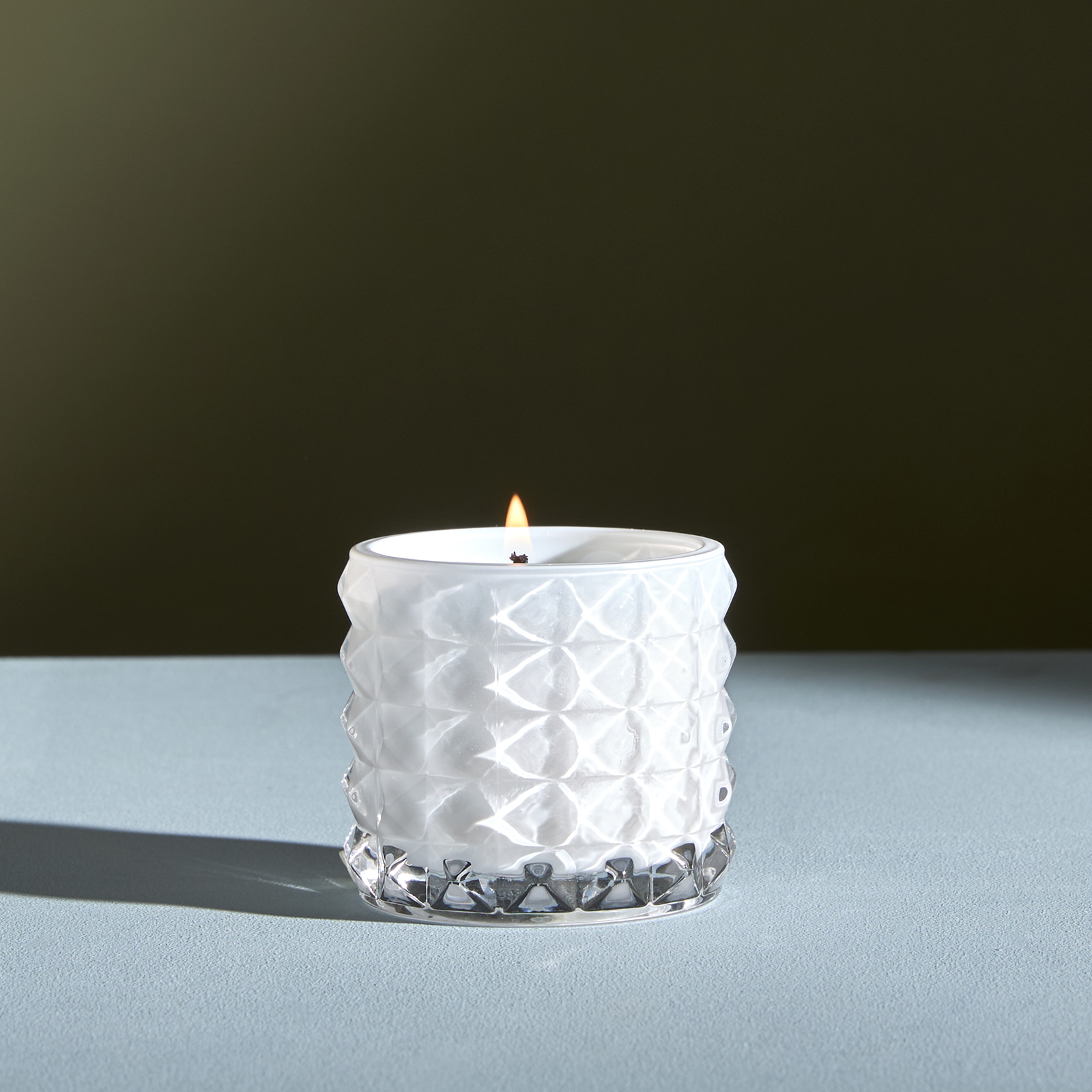 Свеча ароматическая Taccone Ваниль и бобы тонка CozyHome, цвет белый, размер малая (7,5 см)