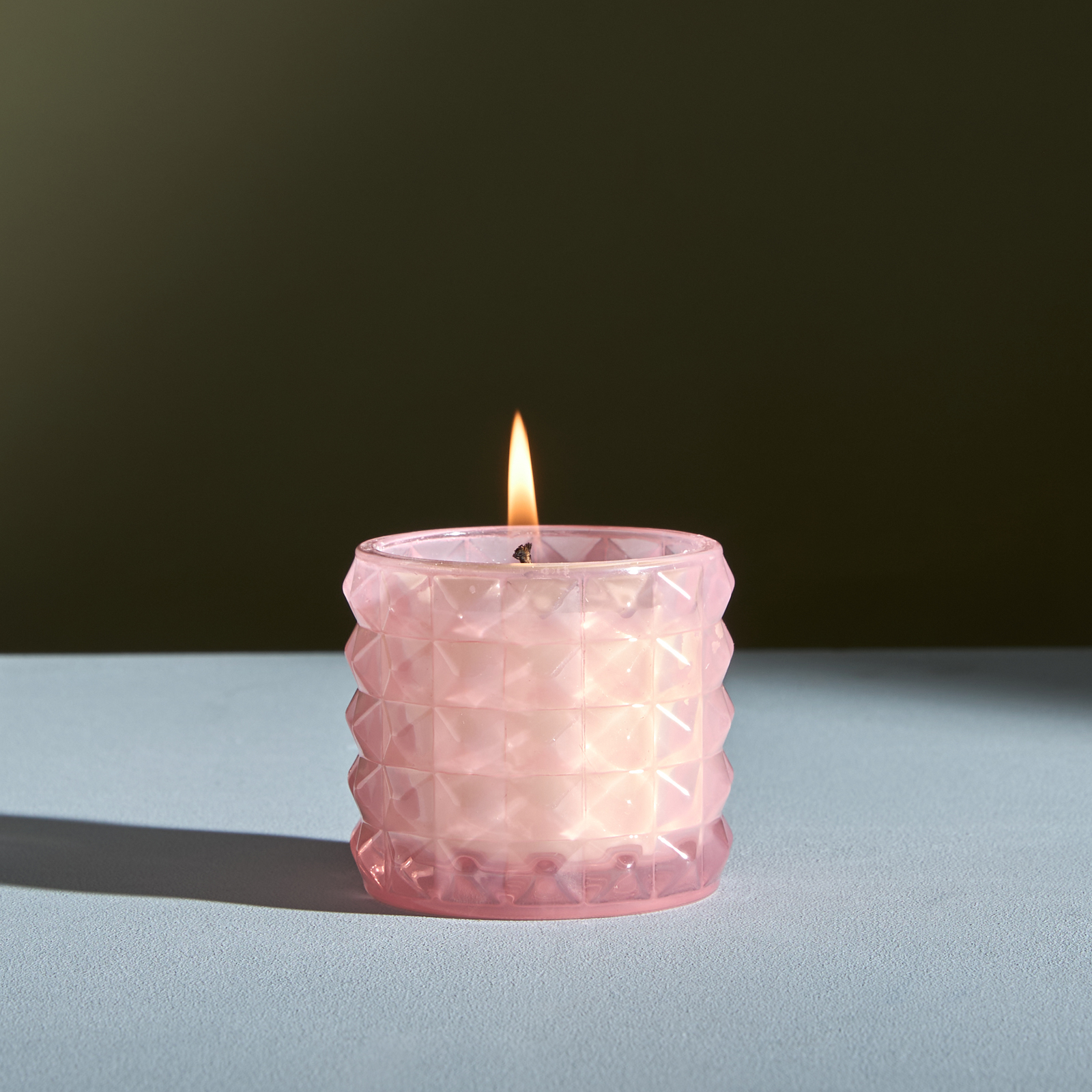 Свеча ароматическая Taccone Цветы персика doglike сарделька канатная средняя 80 гр