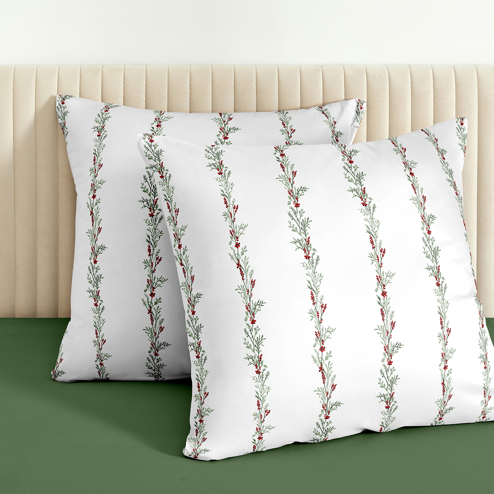 Комплект наволочек Морозные ягоды/Frosty berries