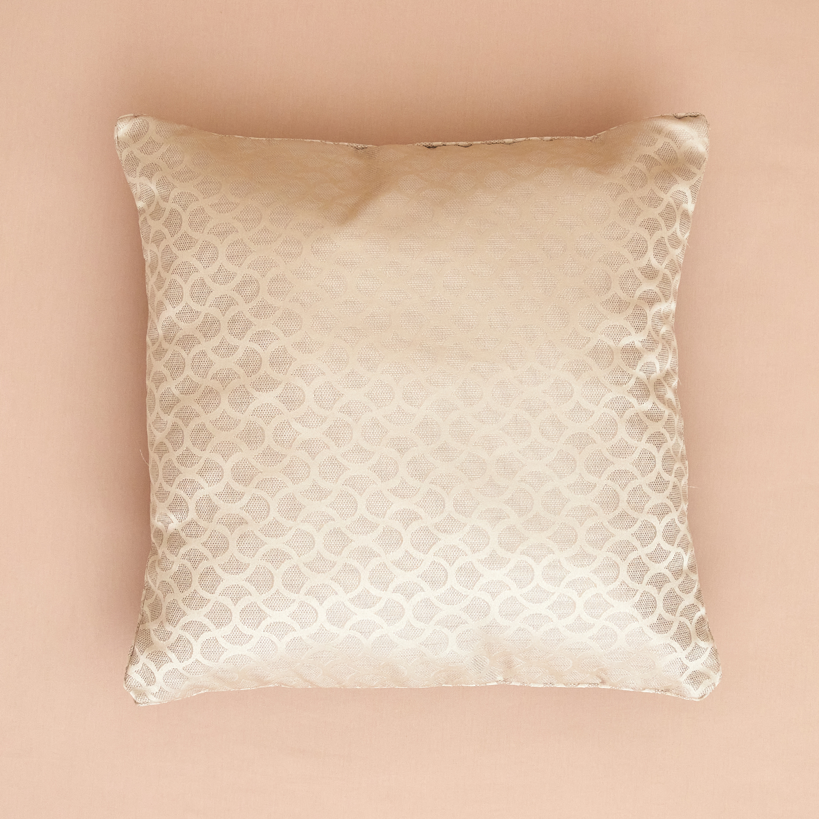 Подушка декоративная Favo favo набор массажных масел favo 5 50мл 1 шт
