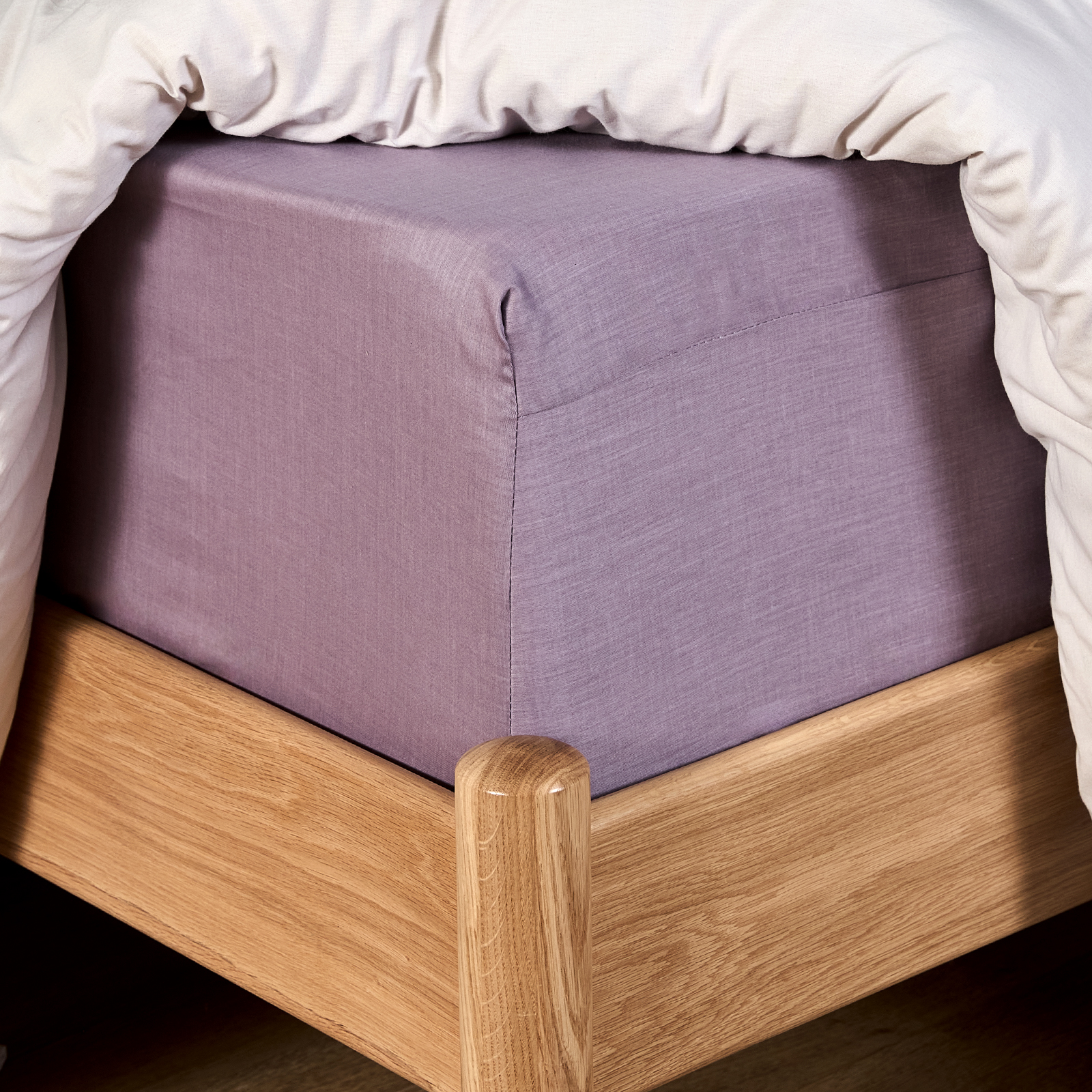 Простыня на резинке Wood violet